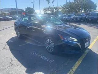 Nissan Altima 2025 2.5 SV 4dr Sedán