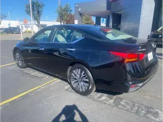 Nissan Altima 2025 2.5 SV 4dr Sedán