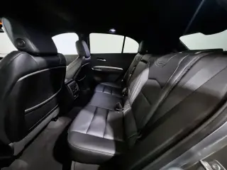 Cadillac XT4 2023 Premium Luxury 4puertas Crossover