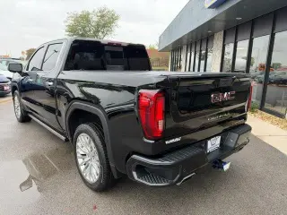 GMC Sierra 1500 2019 4x4 Denali 4dr Crew Cab 5.8 ft. SB