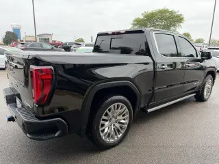 GMC Sierra 1500 2019 4x4 Denali 4dr Crew Cab 5.8 ft. SB