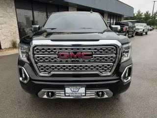 GMC Sierra 1500 2019 4x4 Denali 4dr Crew Cab 5.8 ft. SB