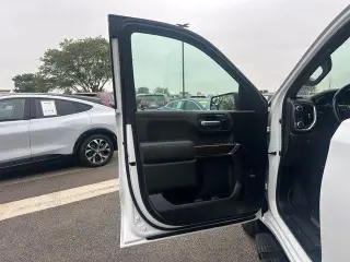 GMC Sierra 1500 2020 4x4 Elevation 4 puertas Doble Cabina 6.6 pies SB