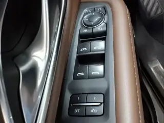 Chevrolet Suburban 2022 4x4 High Country 4dr SUV