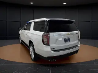 Chevrolet Suburban 2022 4x4 High Country 4dr SUV