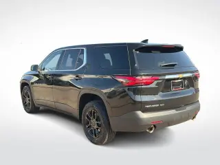 Chevrolet Traverse 2022 4x4 LS 4dr SUV w/1FL