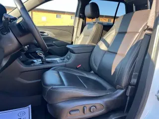 Chevrolet Traverse 2023 4x4 LT Leather 4dr SUV