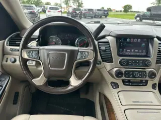 GMC Yukon XL 2019 4x4 Denali 4dr SUV