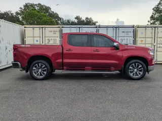 Chevrolet Silverado 1500 2023 4x4 LT 4dr Crew Cab 5.8 ft. SB w/1LT