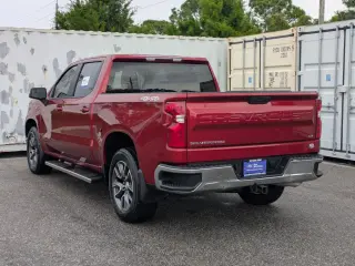 Chevrolet Silverado 1500 2023 4x4 LT 4dr Crew Cab 5.8 ft. SB w/1LT