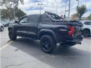 Chevrolet Colorado 2025 4x4 Trail Boss 4dr Crew Cab 5 ft. SB