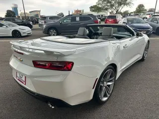 Chevrolet Camaro 2018 LT 2dr Convertible w/2LT