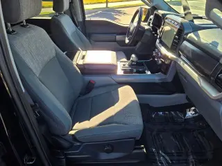 Ford F-150 Lightning 2023 AWD XLT 4dr SuperCrew 5.5 ft. SB