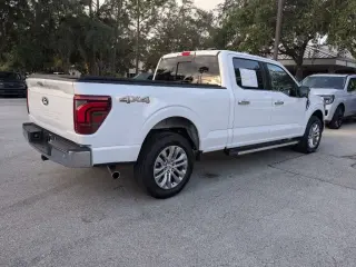 Ford F-150 2024 4x4 Lariat 4dr SuperCrew 5.5 ft. SB