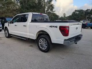Ford F-150 2024 4x4 Lariat 4dr SuperCrew 5.5 ft. SB