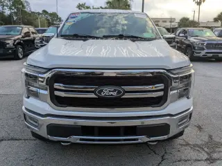 Ford F-150 2024 4x4 Lariat 4dr SuperCrew 5.5 ft. SB