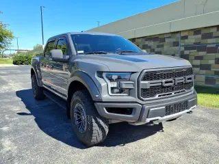 Ford F-150 2018 4x4 Raptor 4dr SuperCrew 5.5 ft. SB