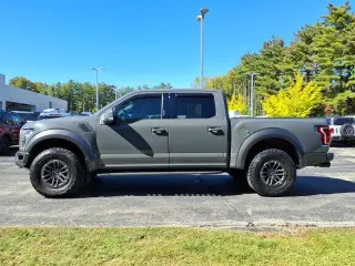 Ford F-150 2018 4x4 Raptor 4dr SuperCrew 5.5 ft. SB