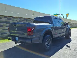 Ford F-150 2018 4x4 Raptor 4dr SuperCrew 5.5 ft. SB