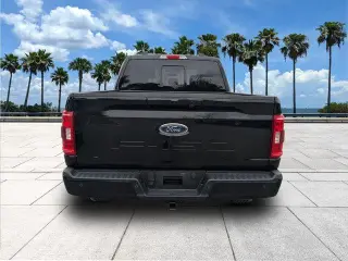 Ford F-150 2023 4x4 XLT 4dr SuperCrew 5.5 ft. SB