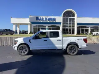 Ford F-150 2025 4x4 STX 4dr SuperCrew 5.5 ft. SB