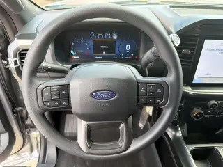Ford F-150 2025 4x4 STX 4dr SuperCrew 5.5 ft. SB