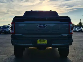 Ford F-150 2023 4x4 Lariat 4dr SuperCrew 5.5 ft. SB