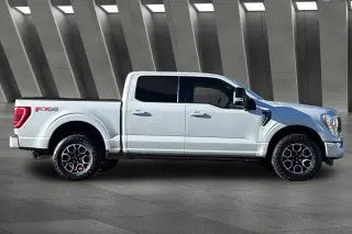 Ford F-150 2022 4x4 XLT 4dr SuperCrew 5.5 ft. SB