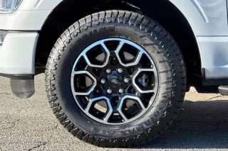 Ford F-150 2022 4x4 XLT 4dr SuperCrew 5.5 ft. SB