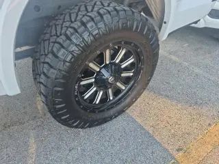 Ford F-150 2018 4x4 XLT 4dr SuperCrew 5.5 ft. SB
