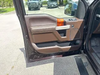 Ford F-150 2018 4x4 King Ranch 4dr SuperCrew 5.5 ft. SB