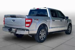 Ford F-150 2023 4x2 XL 4dr SuperCrew 5.5 ft. SB