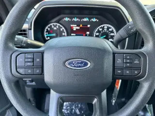 Ford F-150 2023 4x2 XL 4dr SuperCrew 5.5 ft. SB