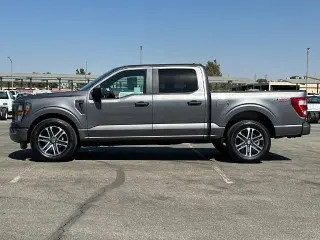 Ford F-150 2023 4x2 XL 4dr SuperCrew 5.5 ft. SB