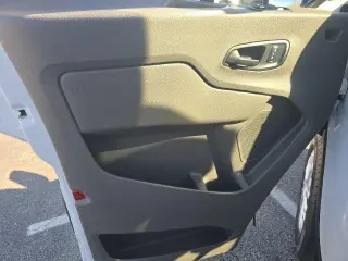 Ford Transit 2025 250 3dr SWB Techo Bajo Furgón de Carga