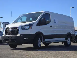 Ford Transit 2025 250 3dr SWB Techo Bajo Furgón de Carga