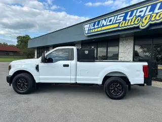 Ford F-250 Super Duty 2018 4x2 XL 2dr Regular Cab 8 ft. LB Pickup