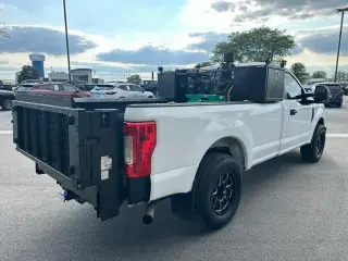 Ford F-250 Super Duty 2018 4x2 XL 2dr Regular Cab 8 ft. LB Pickup