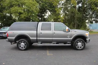 Ford F-350 Super Duty 2012 4x4 Lariat 4dr Crew Cab 6.8 ft. SB SRW Pickup