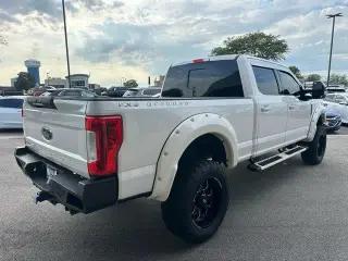 Ford F-350 Super Duty 2018 4x4 Limited 4dr Crew Cab 6.8 ft. SB SRW Pickup