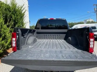 Ford F-350 Super Duty 2022 4x4 XLT 4dr Crew Cab 6.8 ft. SB SRW Pickup