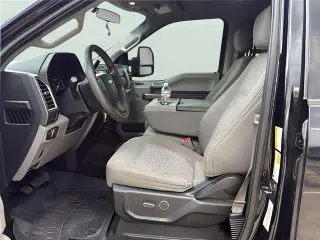 Ford F-250 Super Duty 2017 4x4 XLT 4dr Crew Cab 6.8 ft. SB Pickup