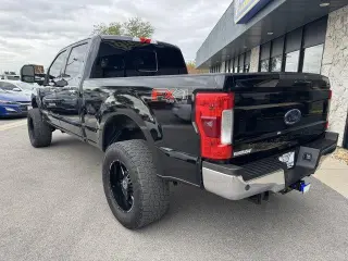 Ford F-250 Super Duty 2017 4x4 King Ranch 4dr Crew Cab 6.8 ft. SB Pickup