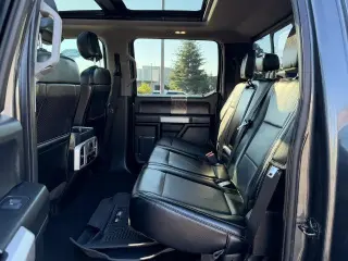 Ford F-250 Super Duty 2019 4x4 Lariat 4dr Crew Cab 6.8 ft. SB Pickup