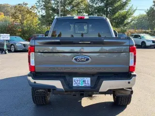 Ford F-250 Super Duty 2019 4x4 Lariat 4dr Crew Cab 6.8 ft. SB Pickup