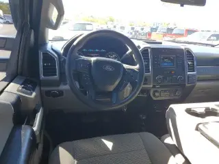 Ford F-250 Super Duty 2017 4x4 XLT 4dr Crew Cab 6.8 ft. SB Pickup