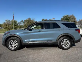 Ford Explorer 2025 AWD Active SUV de 4 puertas