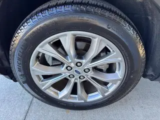 Ford Explorer 2024 AWD Limited 4dr SUV