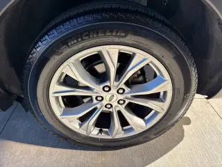 Ford Explorer 2024 AWD Limited 4dr SUV