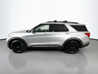 Ford Explorer 2022 AWD XLT 4dr SUV